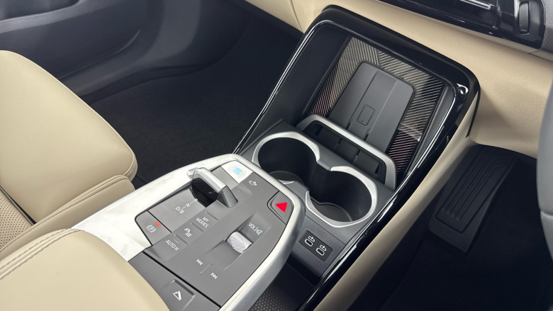 BMW iX2 150kW eDrive20 M Sport 65kWh 5dr Auto [Tech/Pro] Electric Hatchback